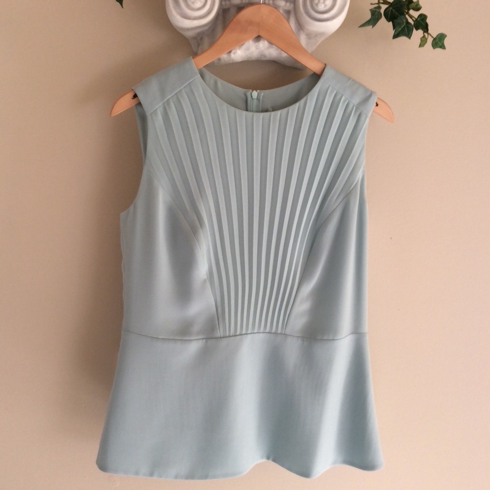 Authentic BOSS | Hugo Boss Ladies Peplum Sleeveless Top Sz. 8 (New with tags)